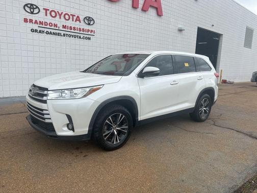 Blizzard Pearl 2019 Toyota Highlander LE Plus