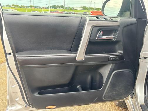 Classic Silver Metallic 2015 Toyota 4Runner Limited