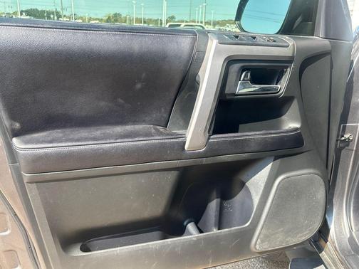 Magnetic Gray Metallic 2017 Toyota 4Runner SR5