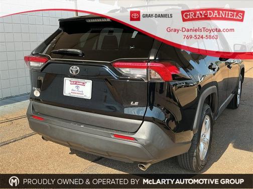 2020 Toyota RAV4 LE
