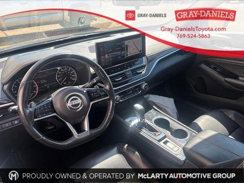 2023 Nissan Altima 2.0 SR