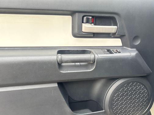 2012 Toyota FJ Cruiser Base