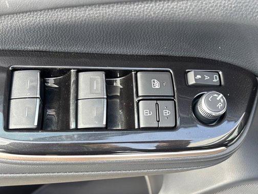 2026 Toyota Crown Signia Limited