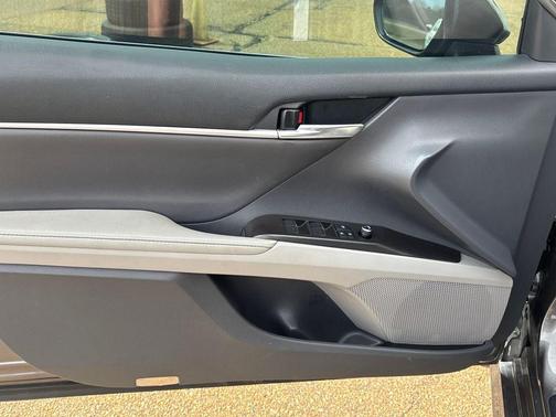 2022 Toyota Camry XLE