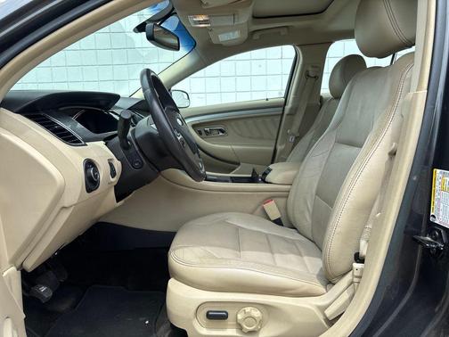 Magnetic Metallic 2015 Ford Taurus SEL