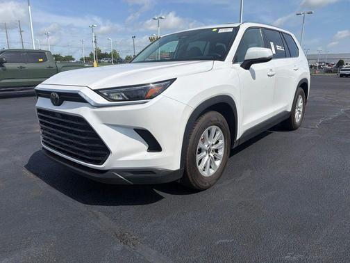 Wind Chill Pearl 2025 Toyota Grand Highlander XLE