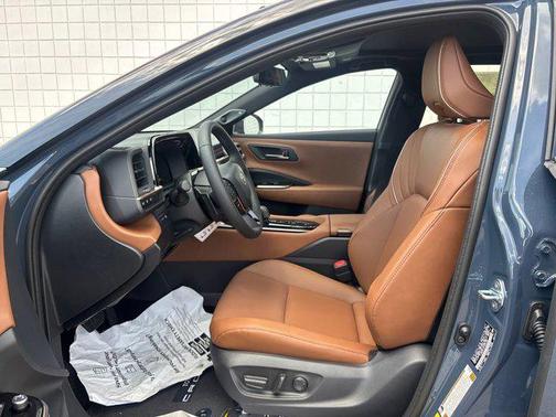 Storm Cloud w/Black Roof 2026 Toyota Crown Signia Limited