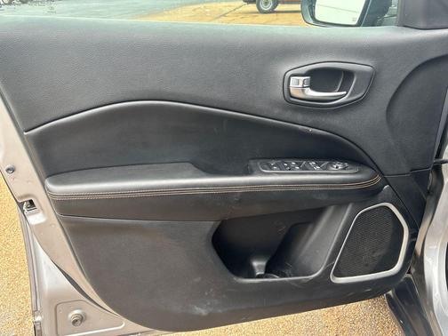 Billet Silver Metallic Clearcoat 2019 Jeep Compass Limited