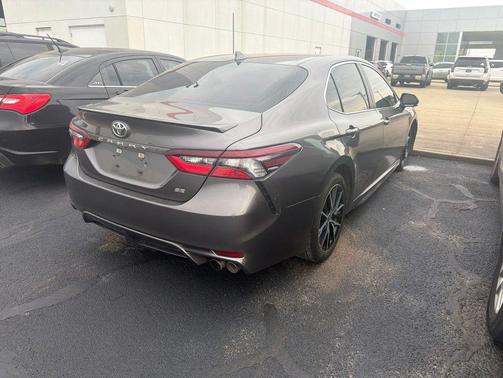Predawn Gray Mica 2021 Toyota Camry SE