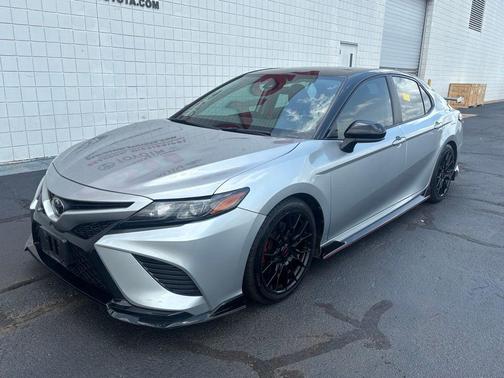 Midnight Black Metallic 2020 Toyota Camry TRD