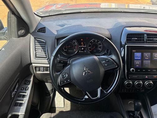 Alloy Silver Metallic 2021 Mitsubishi Outlander Sport SE