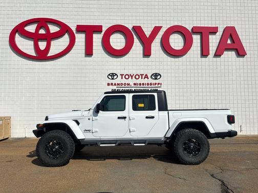 2022 Jeep Gladiator Overland