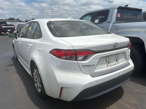 Ice Cap 2023 Toyota Corolla LE