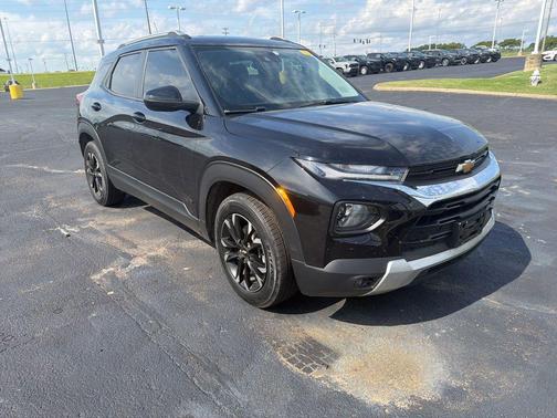 Mosaic Black Metallic 2021 Chevrolet Trailblazer LT
