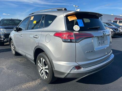 Silver Sky Metallic 2017 Toyota RAV4 LE