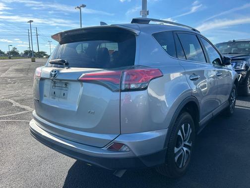 Silver Sky Metallic 2017 Toyota RAV4 LE