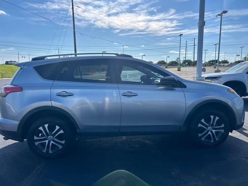 Silver Sky Metallic 2017 Toyota RAV4 LE