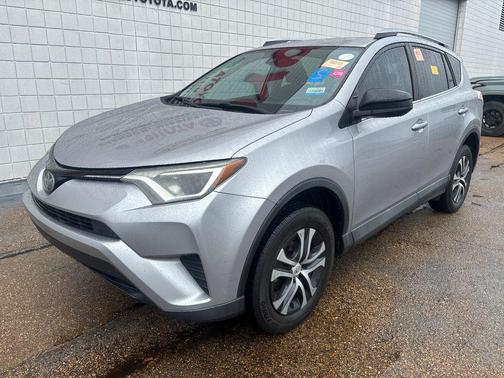 Silver Sky Metallic 2017 Toyota RAV4 LE