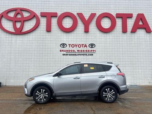 Silver Sky Metallic 2017 Toyota RAV4 LE