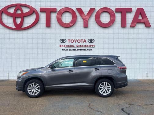 2016 Toyota Highlander LE