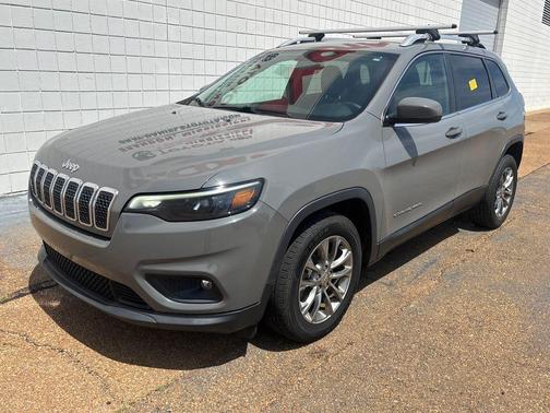 Sting-Gray Clearcoat 2019 Jeep Cherokee Latitude Plus