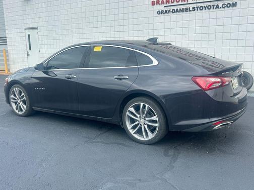 Dark Ash Metallic 2022 Chevrolet Malibu FWD Premier