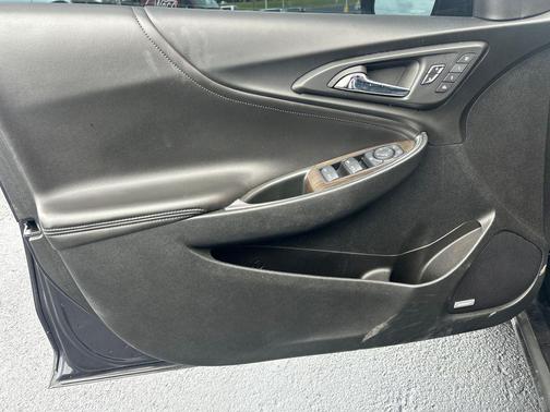 Dark Ash Metallic 2022 Chevrolet Malibu FWD Premier