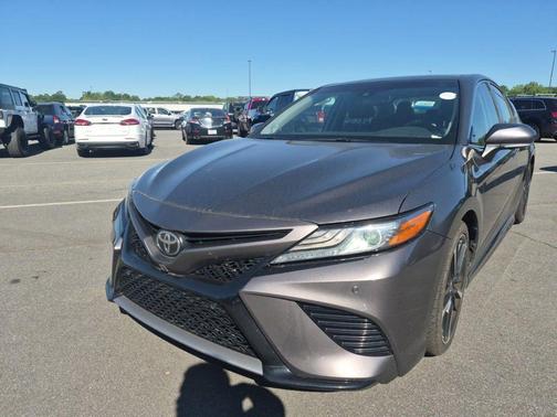 Predawn Gray Mica 2018 Toyota Camry XSE