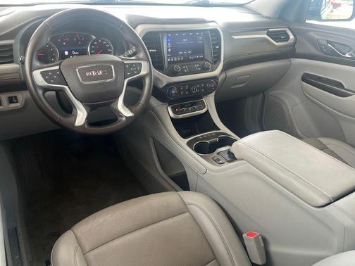2023 GMC Acadia FWD SLT