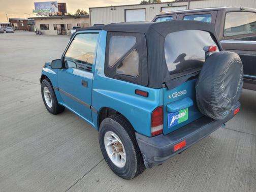 1997 Geo Tracker Base