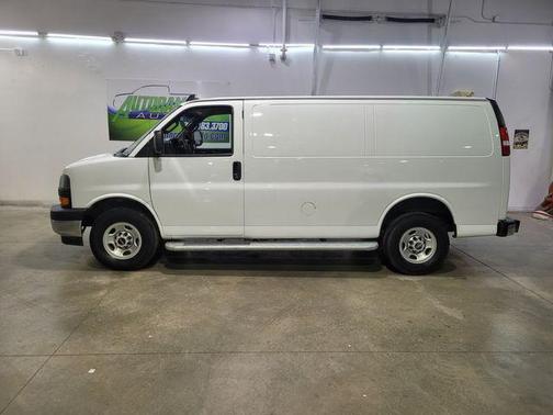 2022 GMC Savana 2500 Work Van