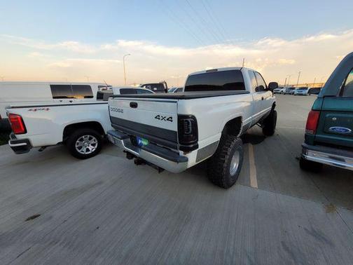 1998 Dodge Ram 1500 Base