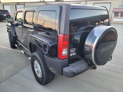 2006 Hummer H3 Base