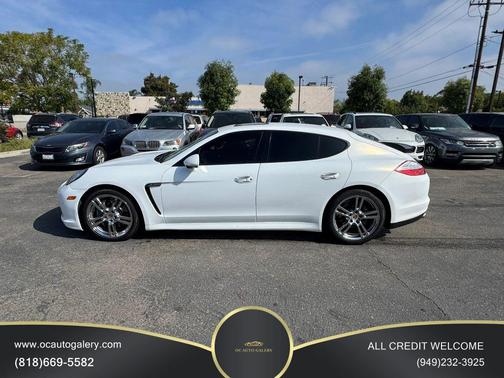 2013 Porsche Panamera 4 Platinum Edition