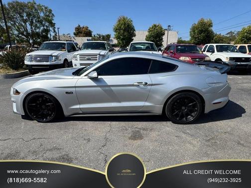 Magnetic Metallic 2019 Ford Mustang GT
