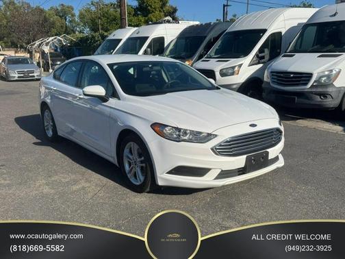White 2018 Ford Fusion SE