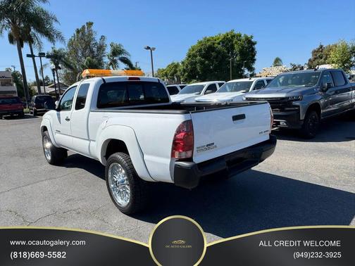 Super White 2005 Toyota Tacoma Access Cab