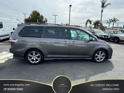 2013 Toyota Sienna SE
