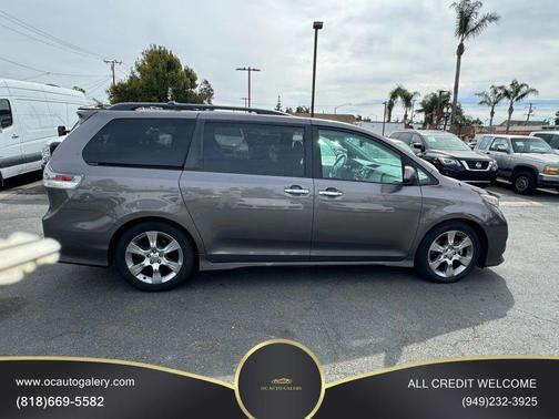 2013 Toyota Sienna SE