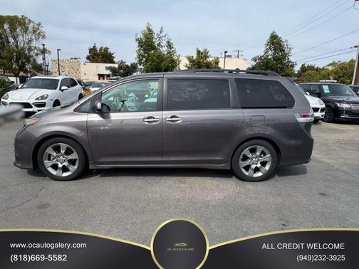 2013 Toyota Sienna SE