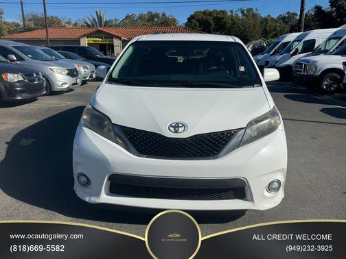 2013 Toyota Sienna SE