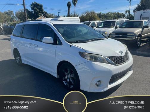 2013 Toyota Sienna SE