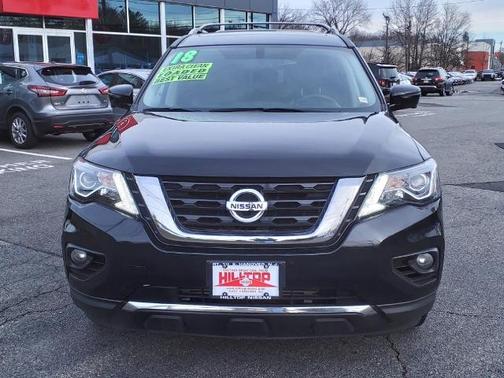 2018 Nissan Pathfinder SL