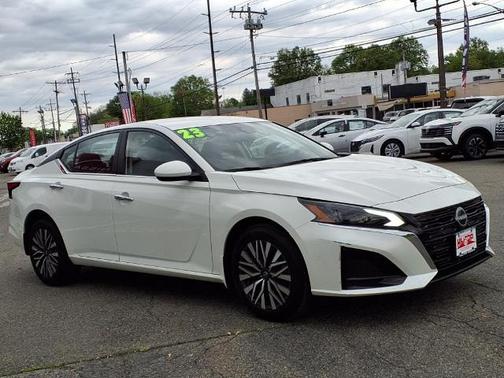 2023 Nissan Altima 2.5 SV