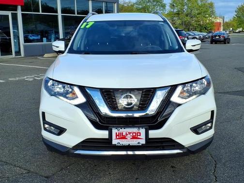 Glacier White 2017 Nissan Rogue SV
