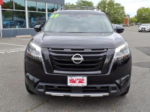 Black 2023 Nissan Pathfinder SL