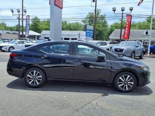 2021 Nissan Versa 1.6 SV