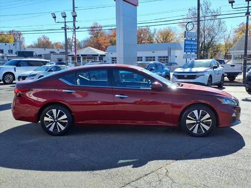 2022 Nissan Altima 2.5 SV