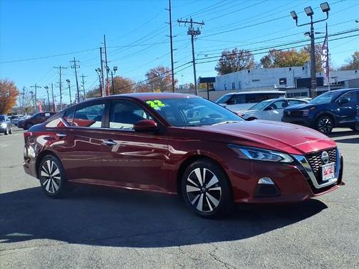 2022 Nissan Altima 2.5 SV