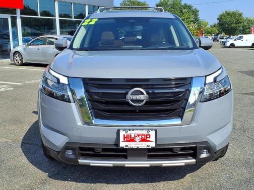 2022 Nissan Pathfinder Platinum